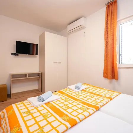 兹德拉夫科公寓酒店