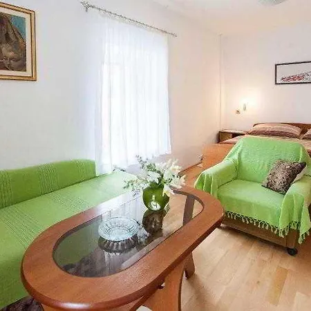 兹德拉夫科公寓酒店