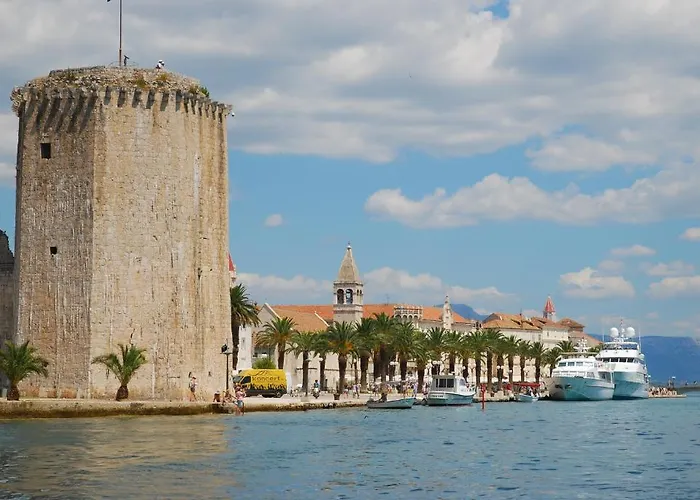 Apartamento Zdravko Trogir