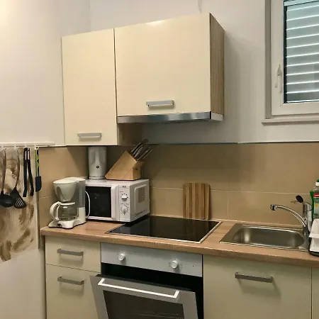 兹德拉夫科公寓酒店 公寓 *